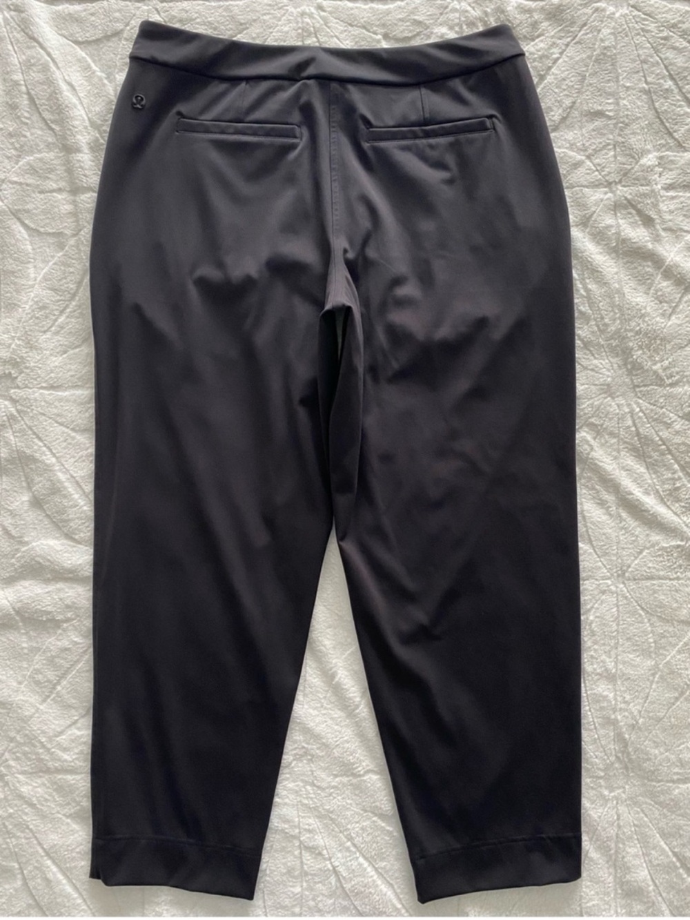 Lululemon Tapered-Leg Mid-Rise Pant Large Black - Picture 3 of 7